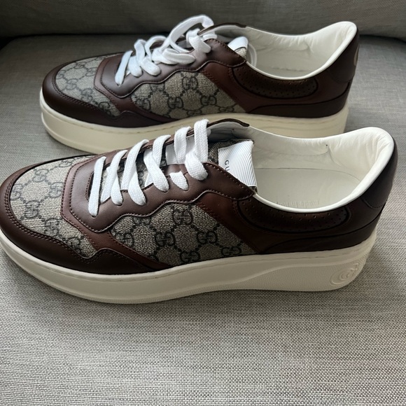 Never worn men’s Gucci sneakers, size 9 - Picture 4 of 6